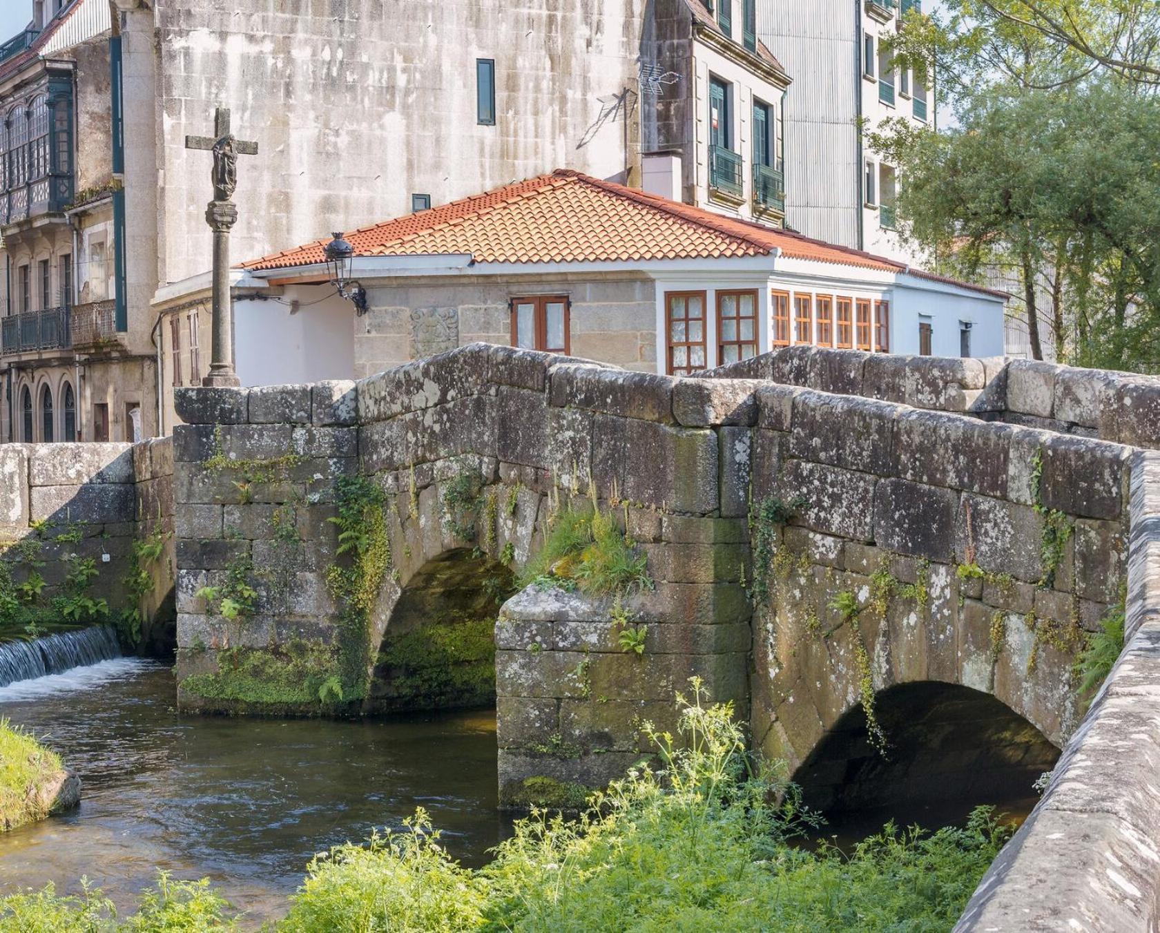 Alojamiento Ponte Romana Apartment Caldas De Reis Exterior photo